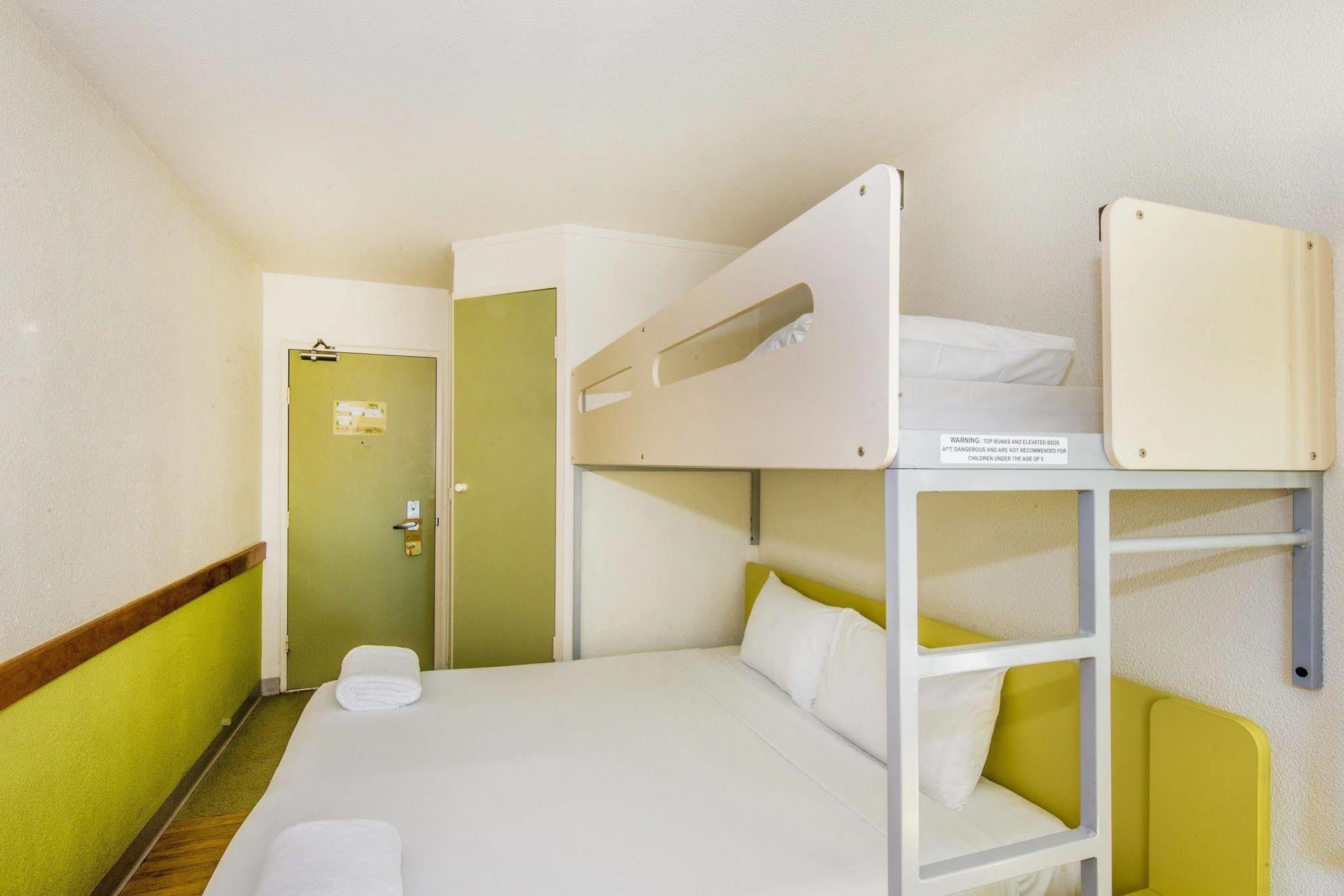 Ibis Budget Canberra Exterior foto